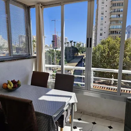 1 Bedroom With Pool, 아파트