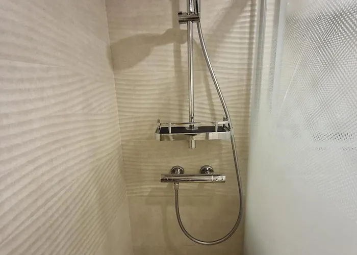 1 Bedroom With Pool, *